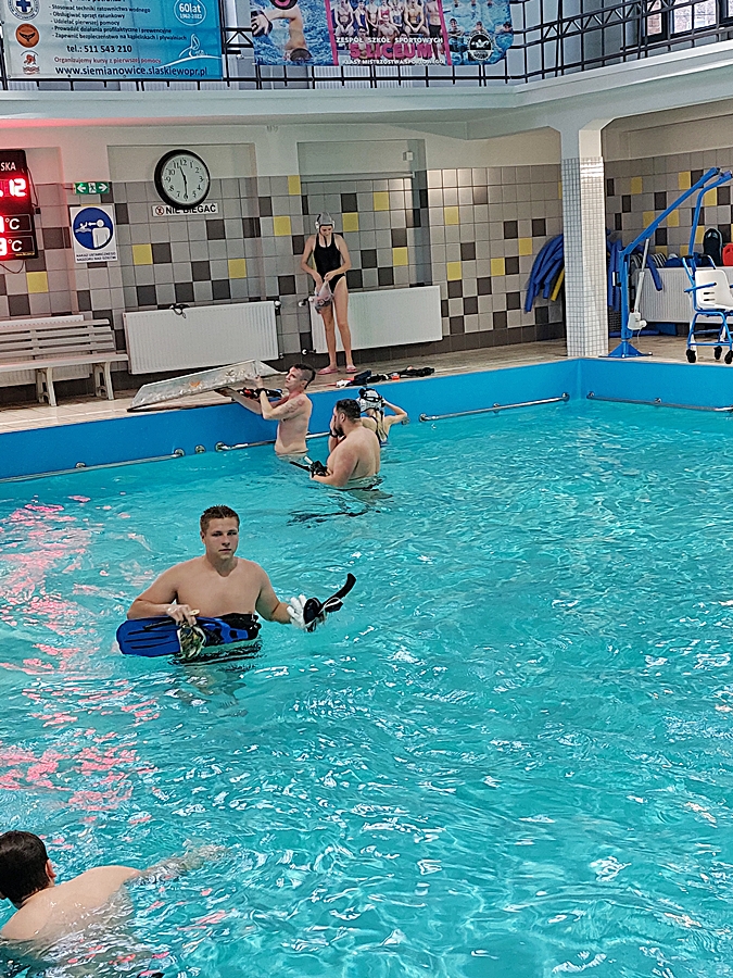 Hokej pod wodą Walenie Siemianowice Śląskie Trening 14 XII 2024
